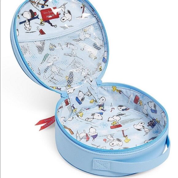 Vera Bradley Peanuts Collection Ski Slope Snoopy Whimsy Cosmetics Bag NWT - Picture 3 of 6